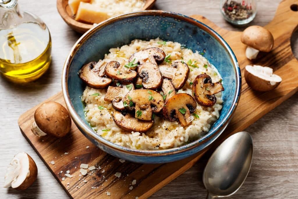 Épatez vos convives avec un risotto aux cèpes et son jus de rôti maison