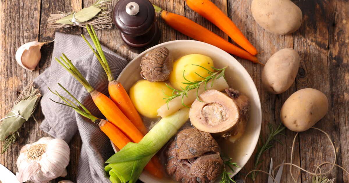 La recette du pot-au-feu d'Hugo Desnoyer : un héritage familial plein de saveurs
