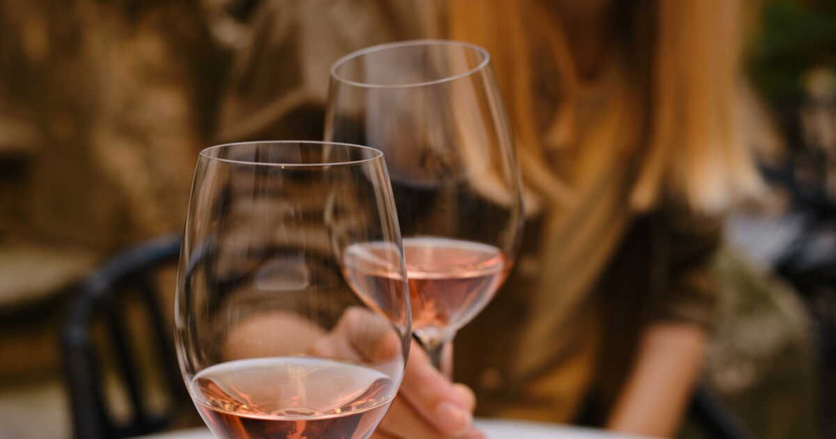 Vins rosés : une tendance vers des nuances moins vives
