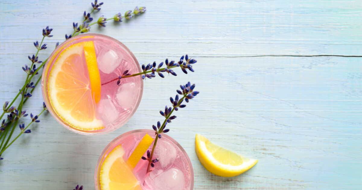 Un spritz à la lavande : un parfum de Provence dans votre verre