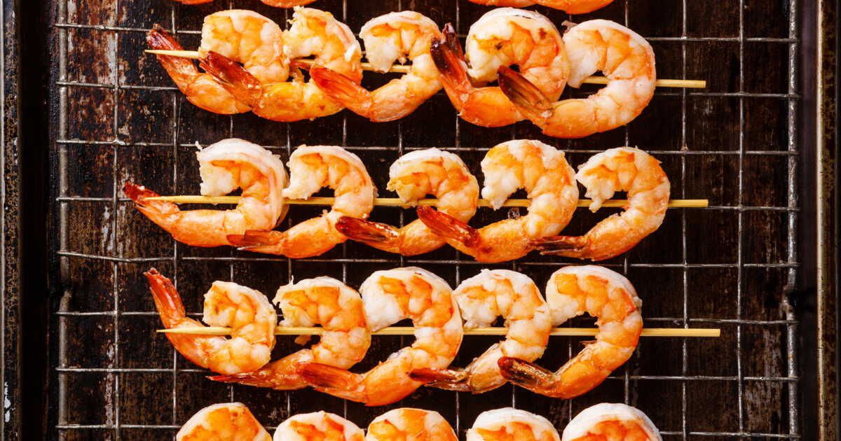 Savourez des crevettes grillées au barbecue : nos conseils et recettes inoubliables