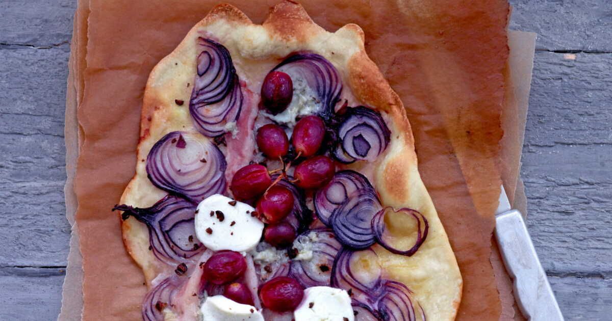 Réveillez vos papilles avec une tarte à l'oignon façon flammekueche