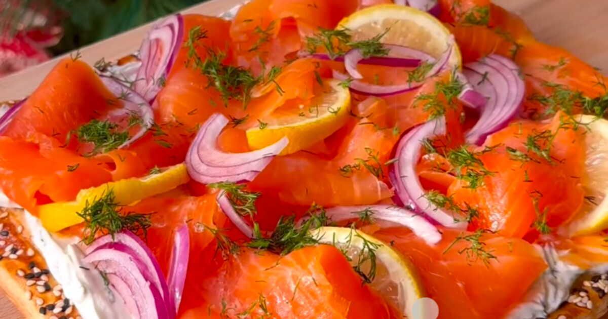 Surprenez vos invités avec cette tarte au saumon fumé pour le réveillon