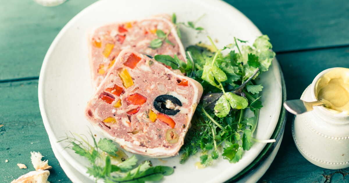Terrine d’agneau aux olives et poivrons