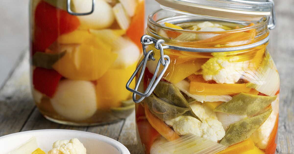Comment réaliser des pickles de légumes au vinaigre ?