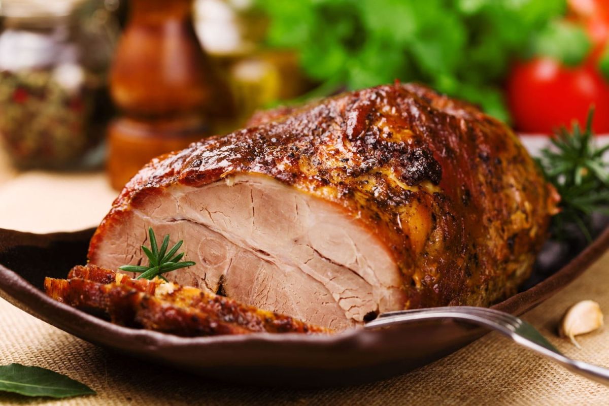 Comment cuire un rôti de porc pour qu'il soit fondant ?