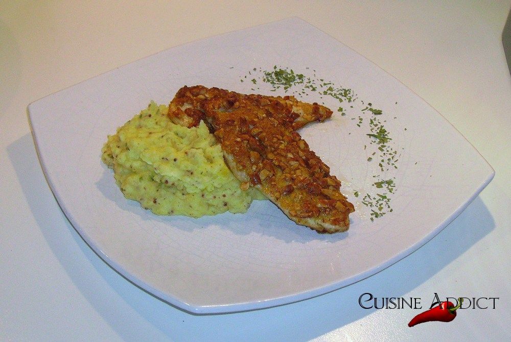 Poulet pané à la cacahuète, purée estragon et moutarde à l’ancienne