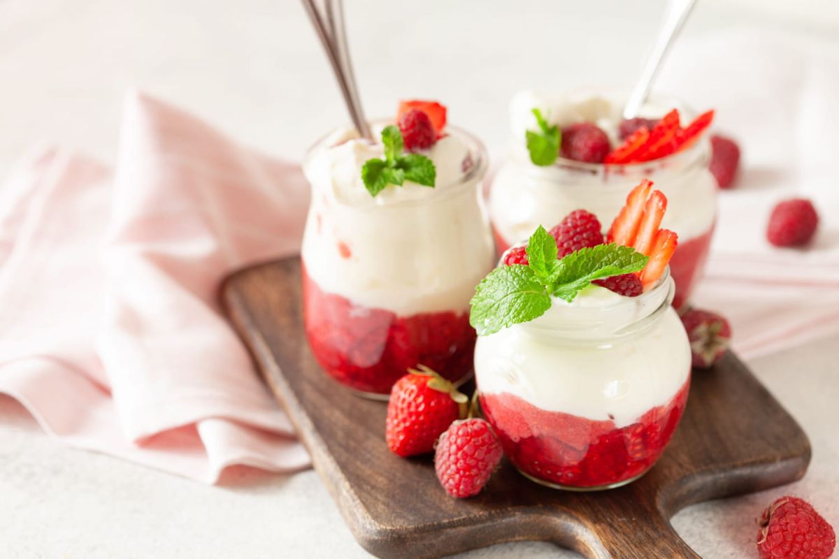la mousse stracciatella chocolat blanc-framboise de Cyril Lignac, un pur délice