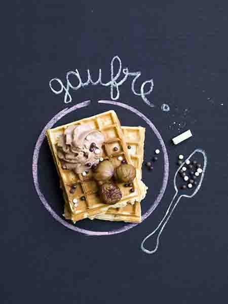 découvrez la gaufre noisette aux marrons confits et chantilly maison