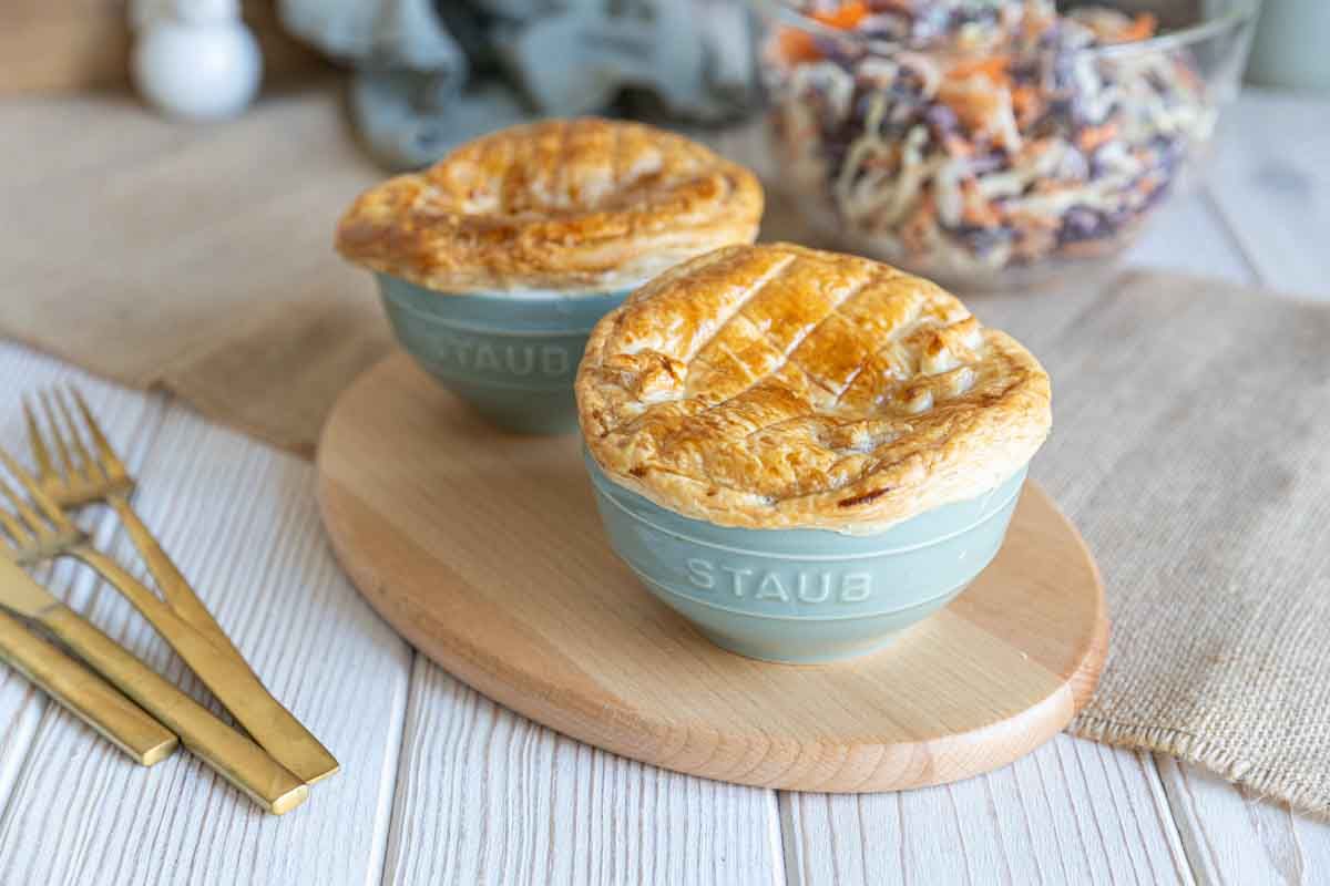 Chicken pot pies revisités : un délice à préparer à l'avance